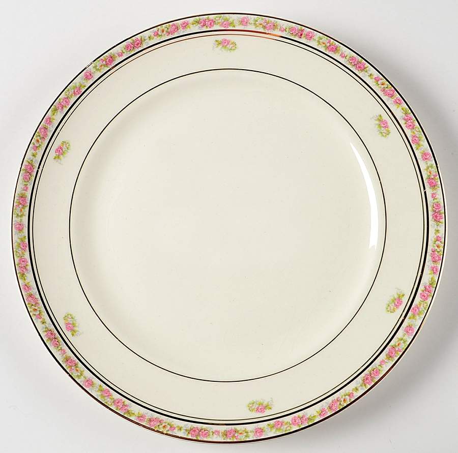 St. Regis Dinner Plate by Pope Gosser-1