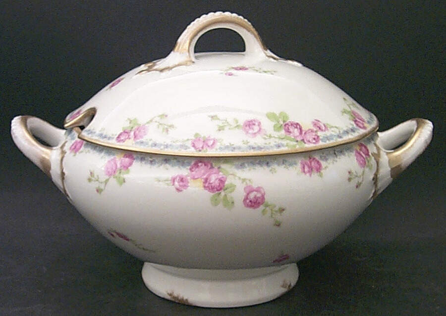 POY22 Tureen &  Lid by Jean Pouyat-1