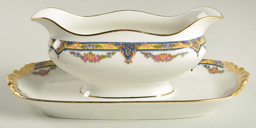 POY74 Gravy Boat with Attached Underplate by Jean Pouyat-1