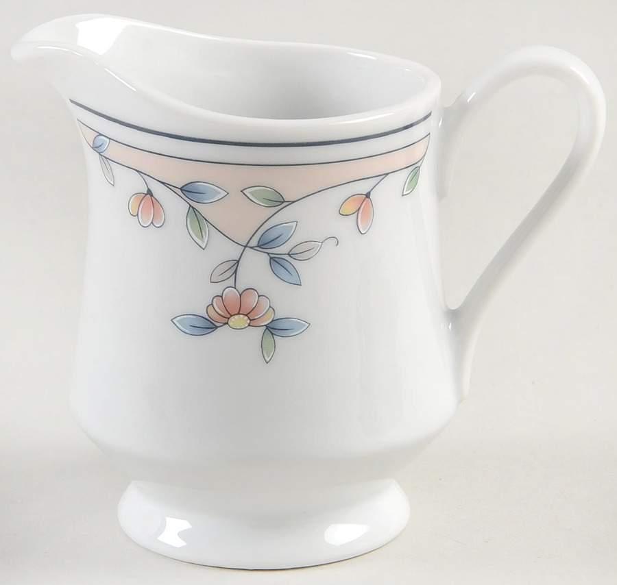 Heritage Blossom Creamer by Princess House-1