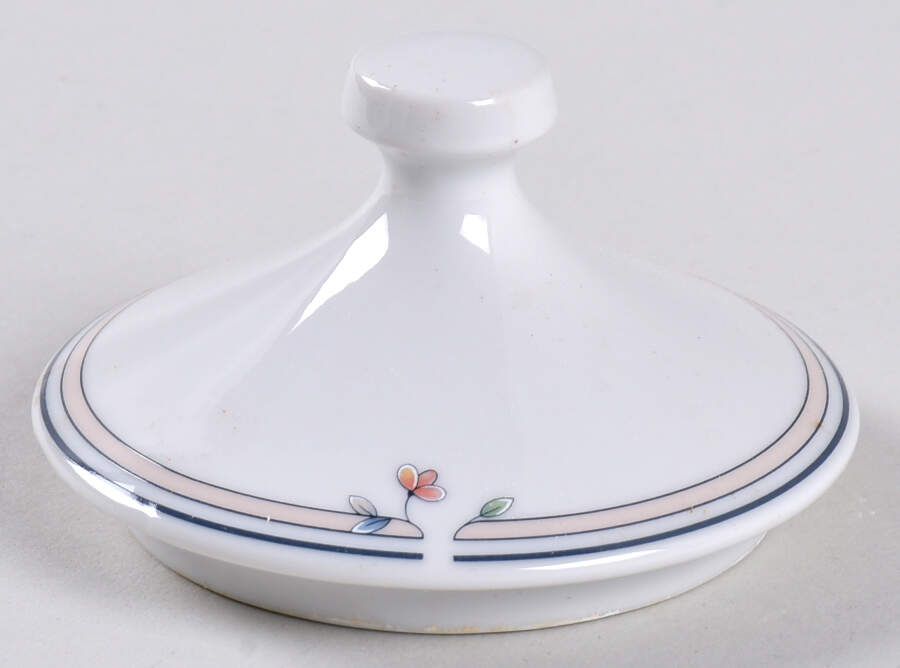 Heritage Blossom Lid for Sugar Bowl by Princess House-1
