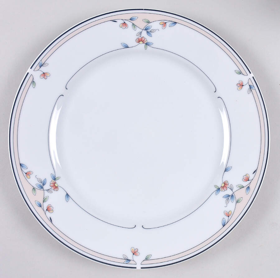 Heritage Blossom Dinner Plate by Princess House-1