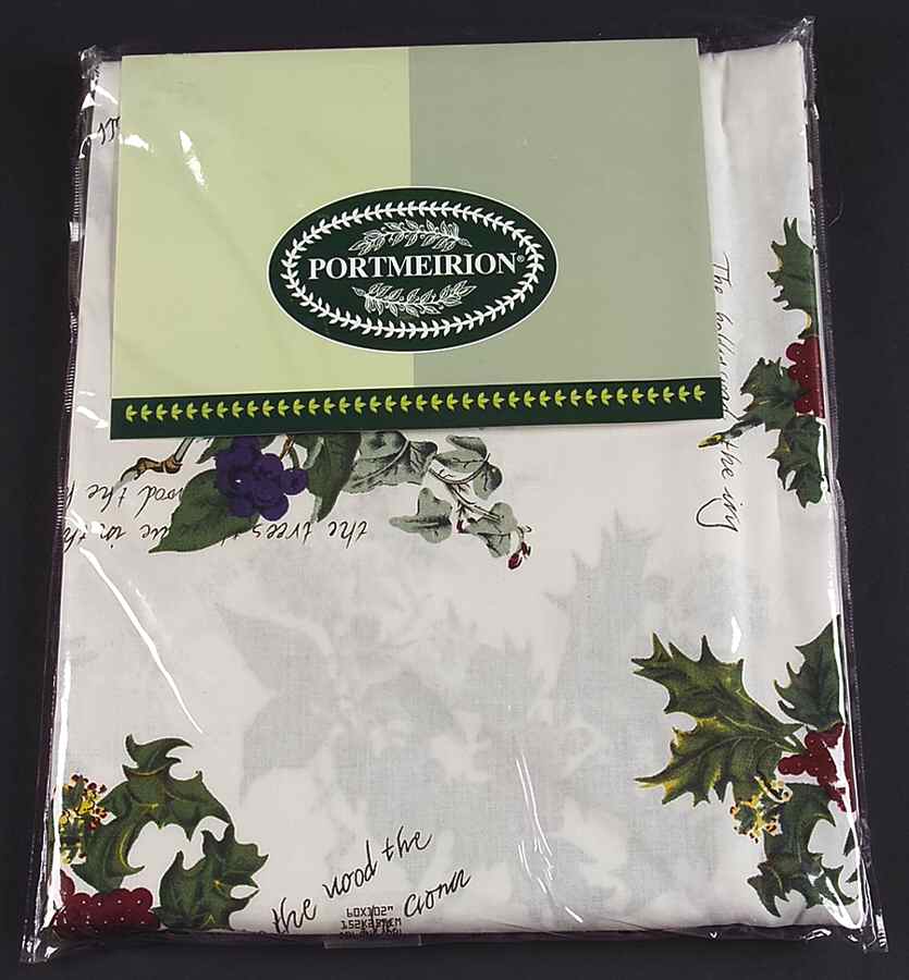 The Holly and The Ivy 60" X 102" Oblong Tablecloth by Portmeirion-1