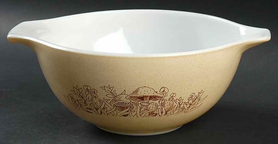 Forest Fancies 9" Cinderella Mixing Bowl by Pyrex-1