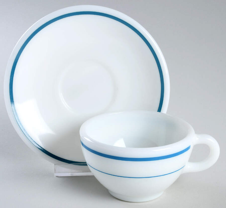 PYR7 Flat Cup & Saucer Set by Pyrex-1