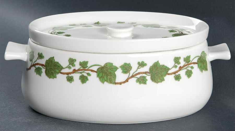Lierre 1 Quart Oval Covered Casserole by Porcelaine De Paris-1