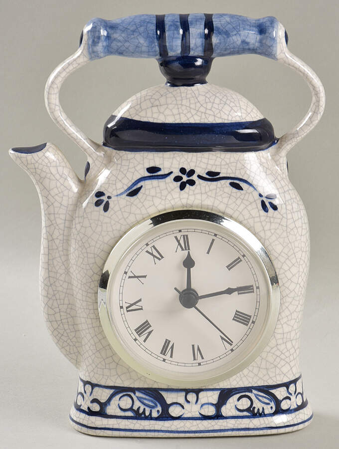 Dedham Rabbit Mini Teapot Clock by Potting Shed-1