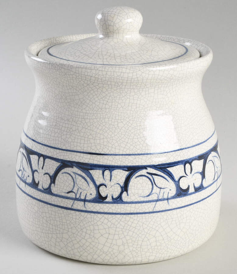 Dedham Rabbit Medium Canister & Lid by Potting Shed-1