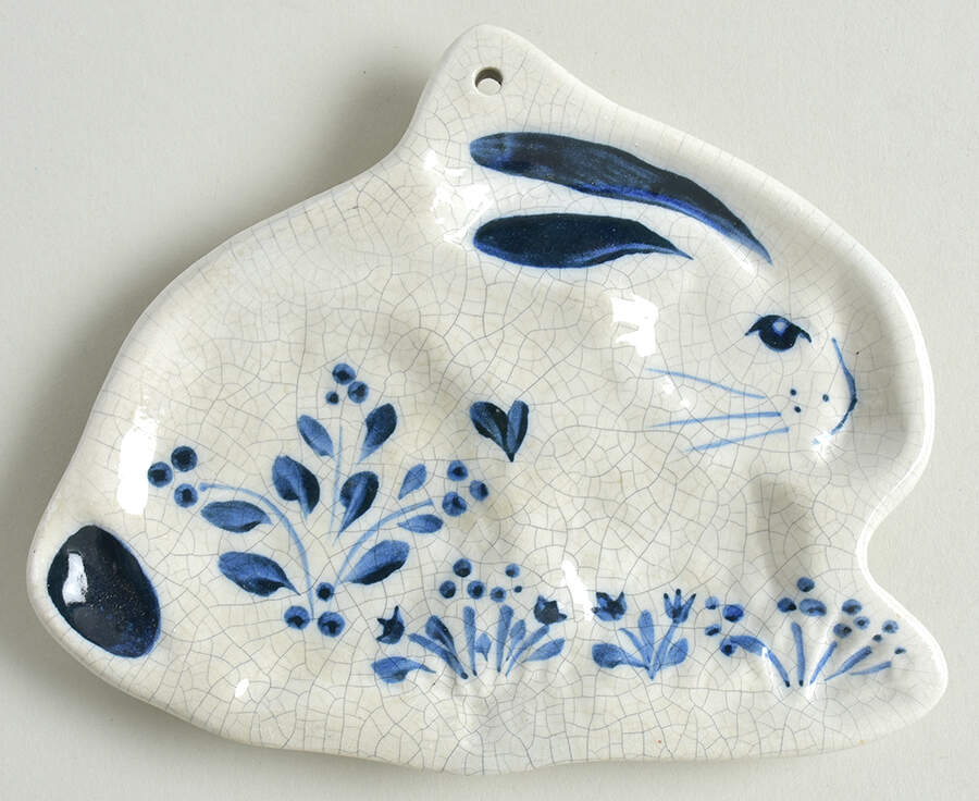 Dedham Rabbit Plaque Wall by Potting Shed-1
