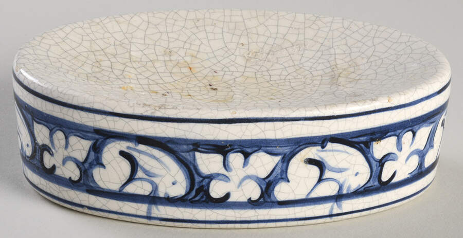 Dedham Rabbit Oval Soap Dish by Potting Shed-1