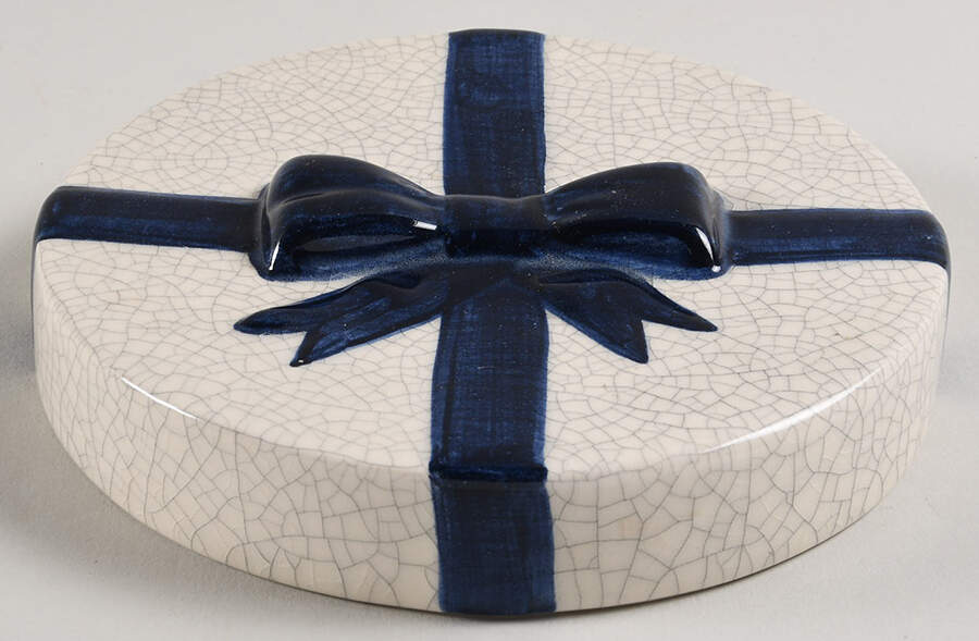 Dedham Rabbit Lid for 5" Round Box by Potting Shed-1