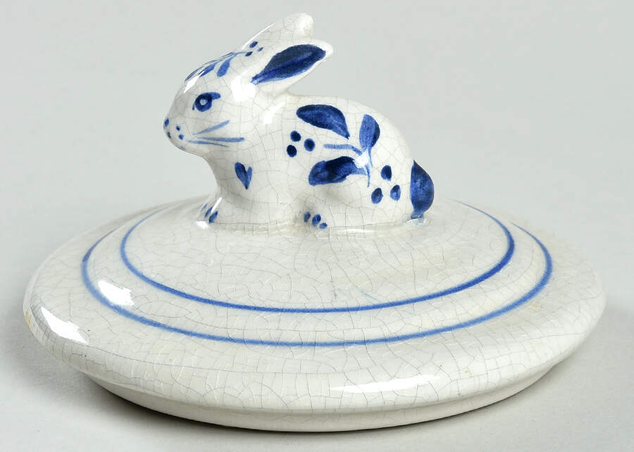 Dedham Rabbit Lid for 4" Round Box by Potting Shed-1