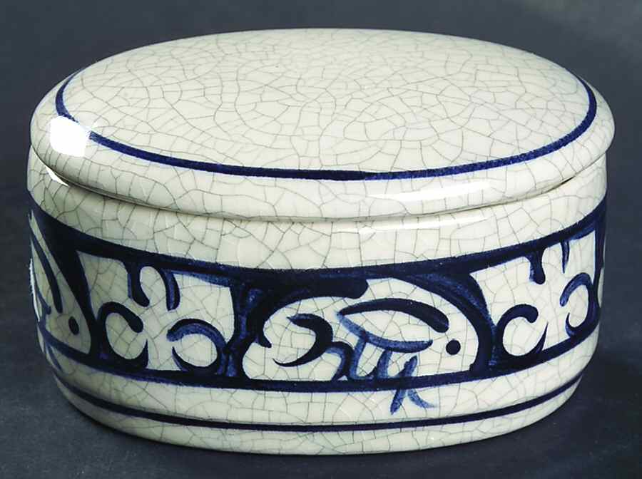 Dedham Rabbit Box-Oval/With Lid-Mini 3" by Potting Shed-1