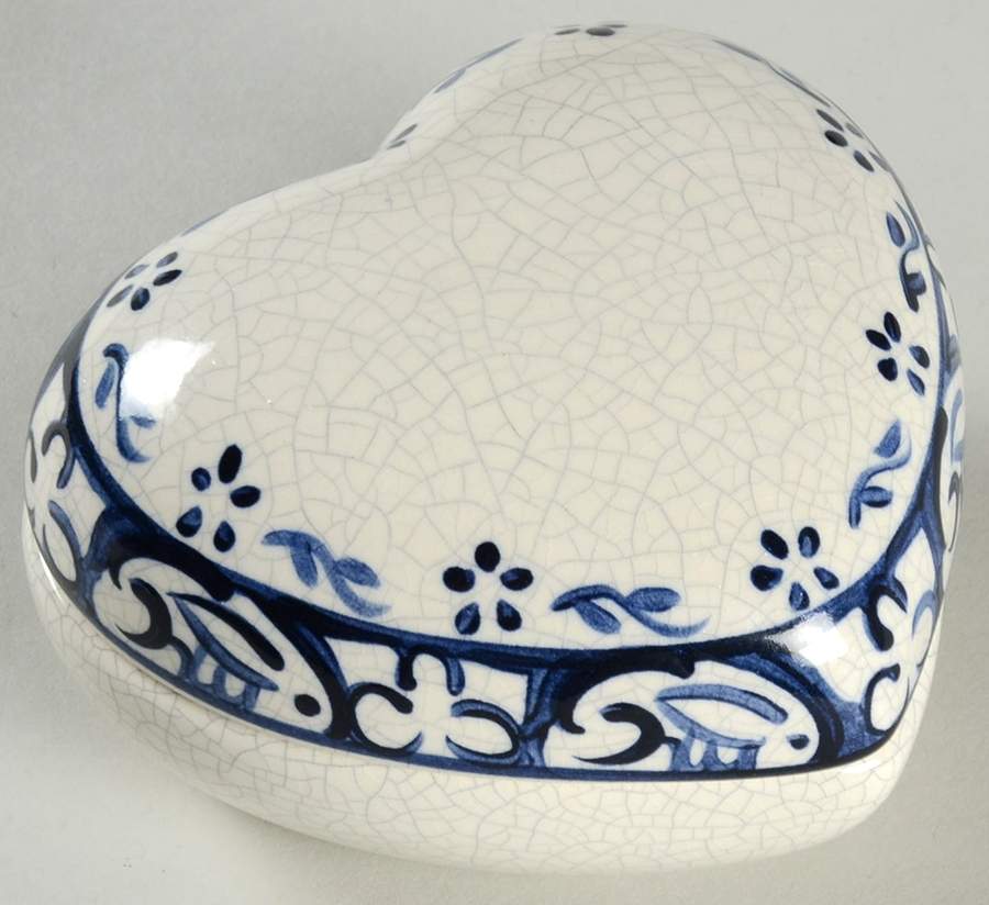Dedham Rabbit Heart Shape Box & Lid by Potting Shed-1