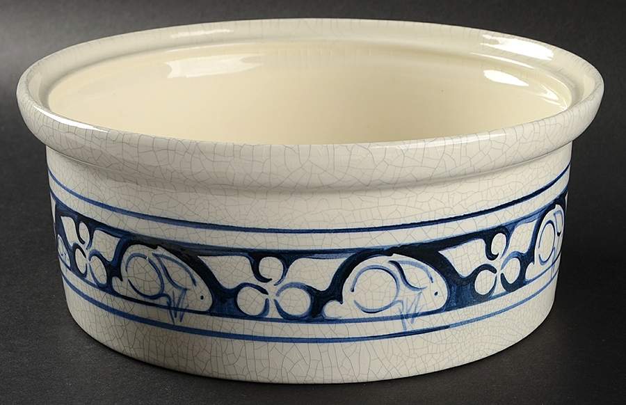 Dedham Rabbit 1.75 Qt Round Covered Casserole No Lid by Potting Shed-1