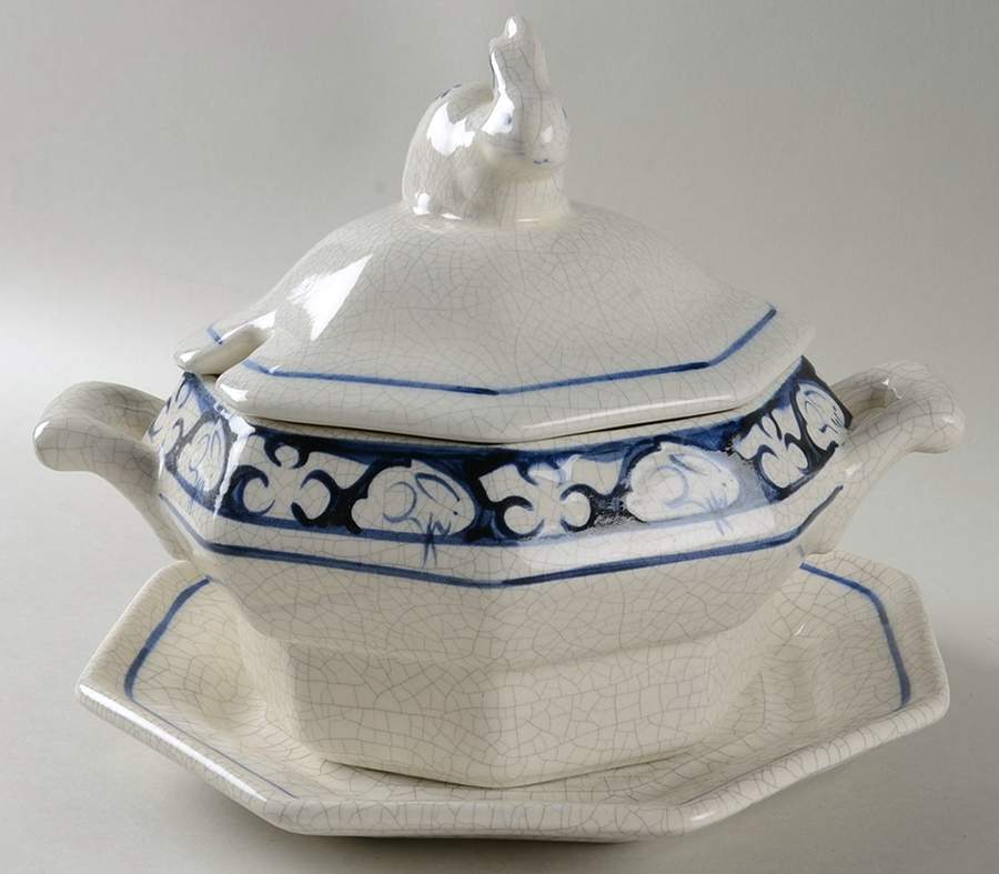Dedham Rabbit Sauce Boat & Lid with Underplate by Potting Shed-1