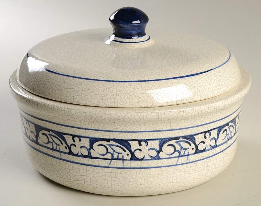 Dedham Rabbit 3 Quart Round Covered Casserole by Potting Shed-1