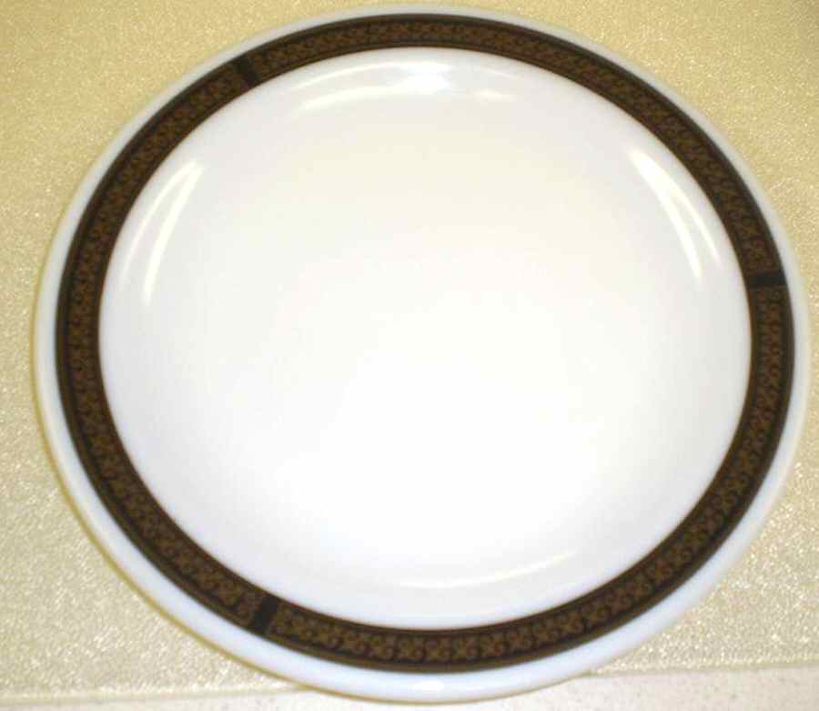 Ebony Dinner Plate by Pyrex-1