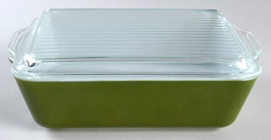 Verde (Green) Large Refrigerator Jar & Lid by Pyrex-1