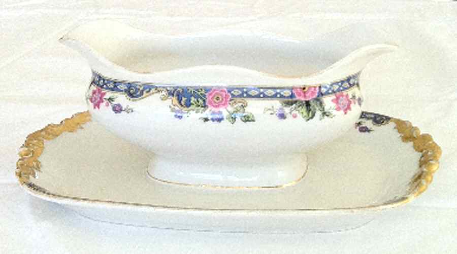 POY162 Gravy Boat with Attached Underplate by Jean Pouyat-1