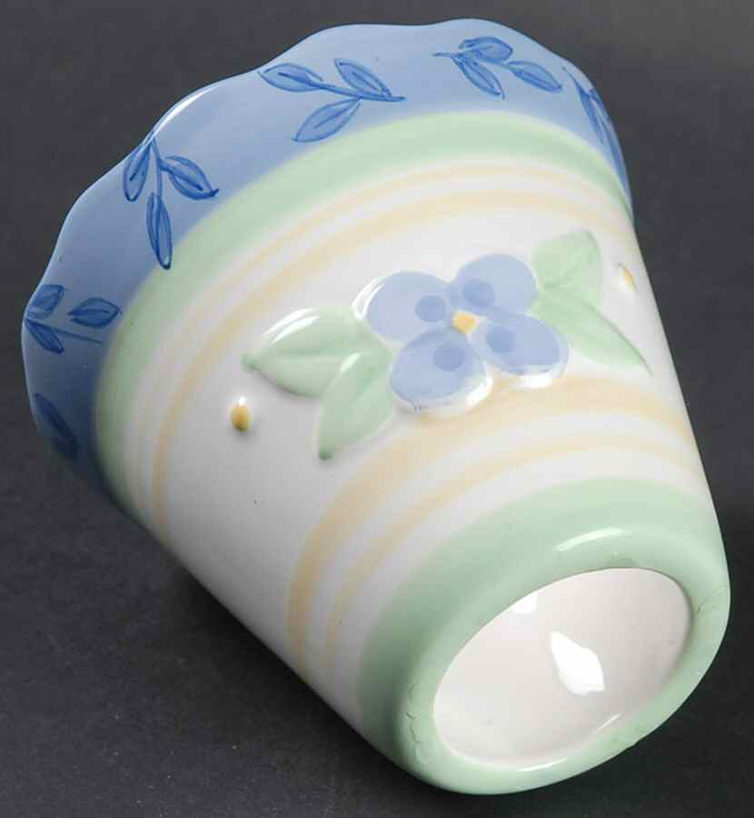 Summer Breeze Napkin Ring by Pfaltzgraff-1