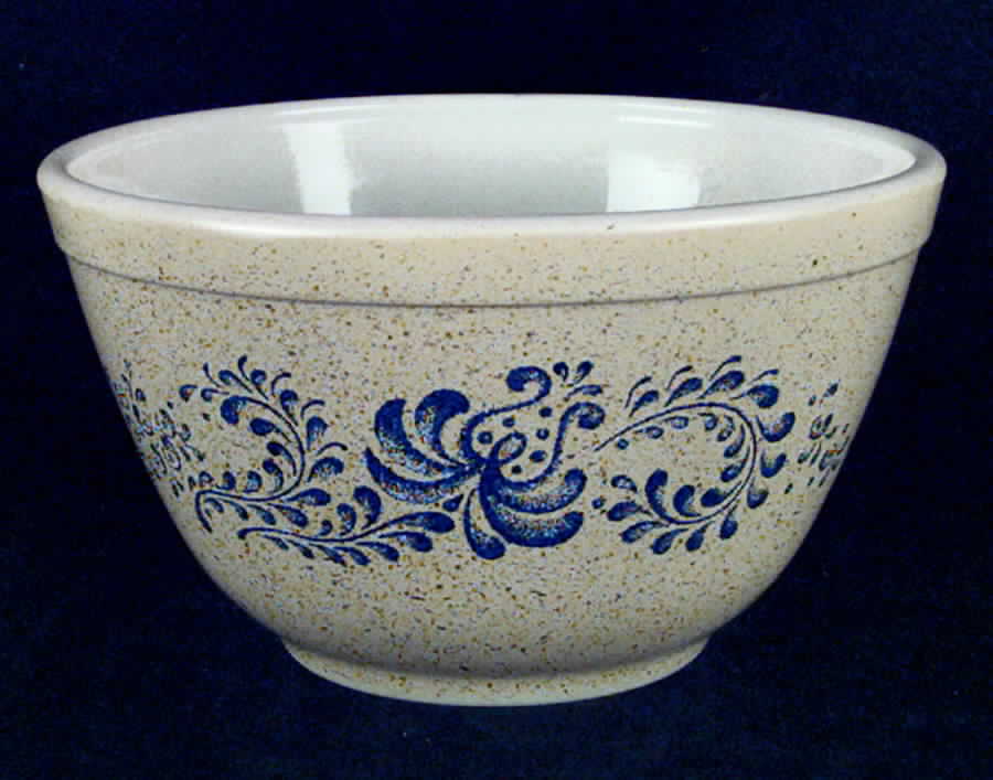 Homestead 5" Mixing Bowl by Pyrex-1