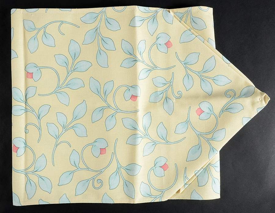 French Quarter (Stoneware) 13" X 72" Cloth Table Runner by Pfaltzgraff-1