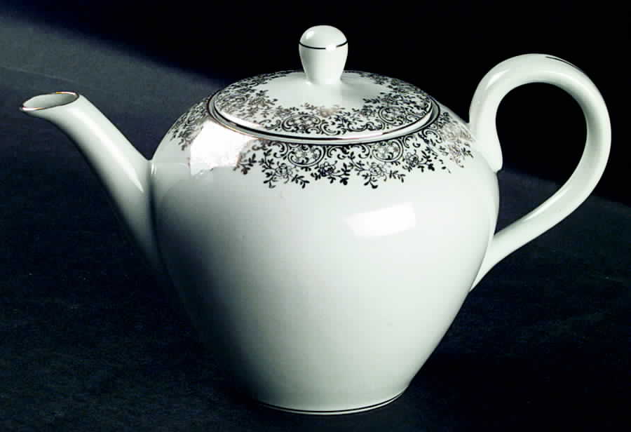 PSR4 Teapot & Lid by Porcelana Steatita-1