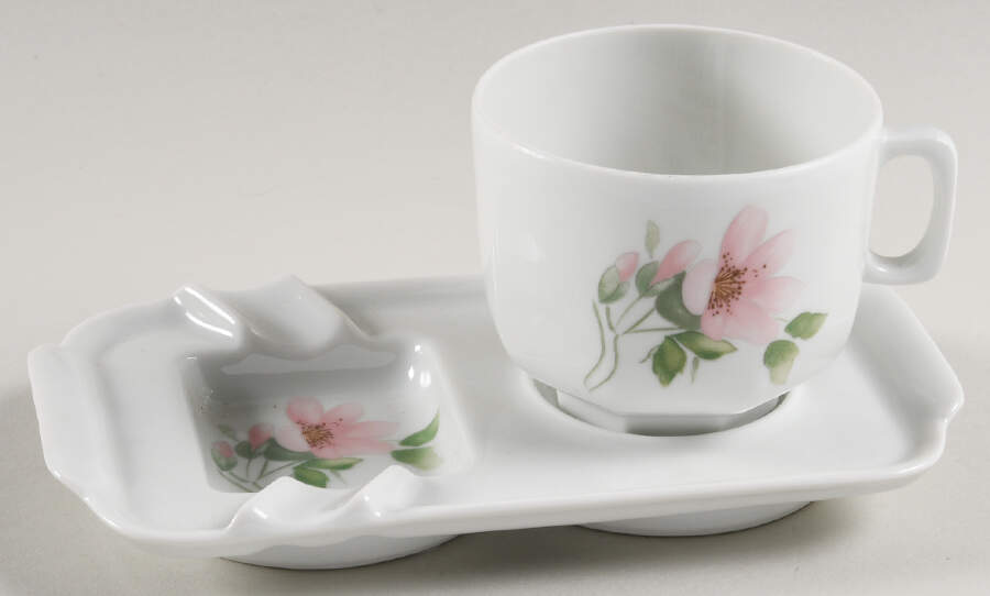 Amandine Demitasse Cup and Ashtray Set by Porcelaine Lafarge-1