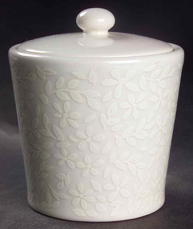 Delicato Sugar Bowl & Lid by Pfaltzgraff-1