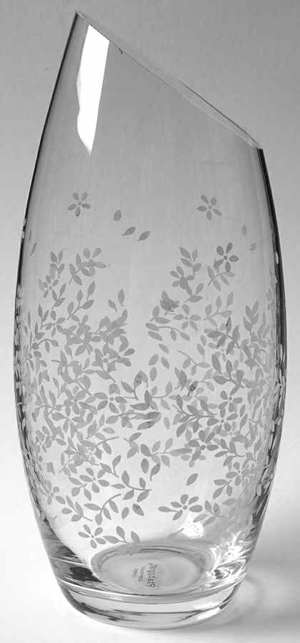 Delicato 9" Glassware Vase by Pfaltzgraff-1