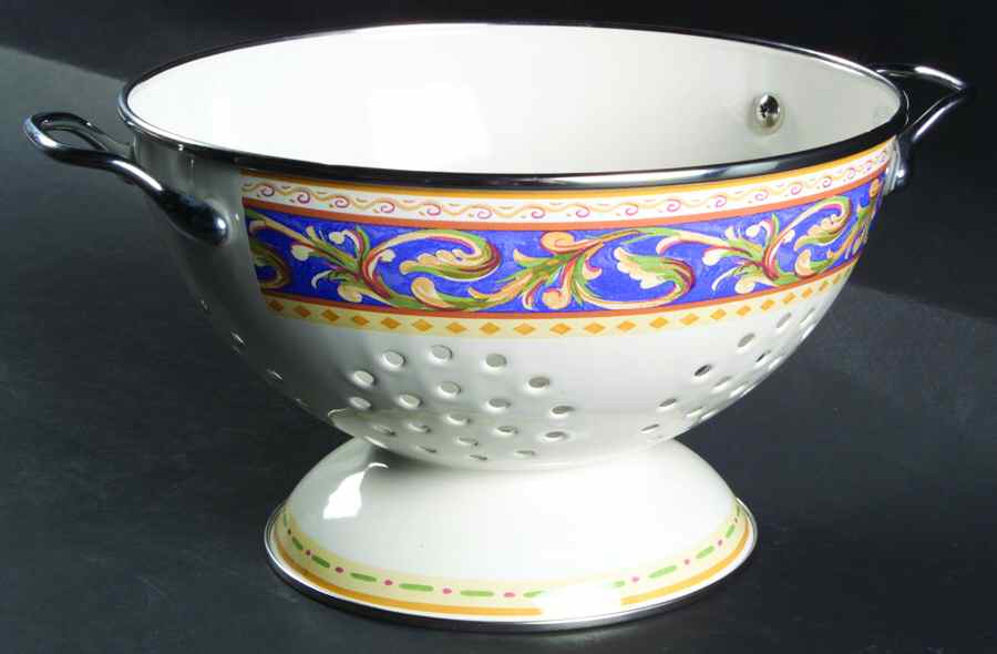 Villa Della Luna 3 Quart Metal Colander by Pfaltzgraff-1