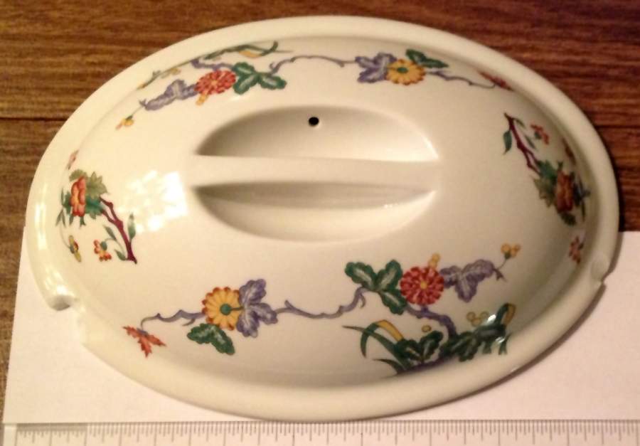 Chateau de Conde Lid for 1.5 Quart Oval Covered Casserole by Porcelaine De Paris-1