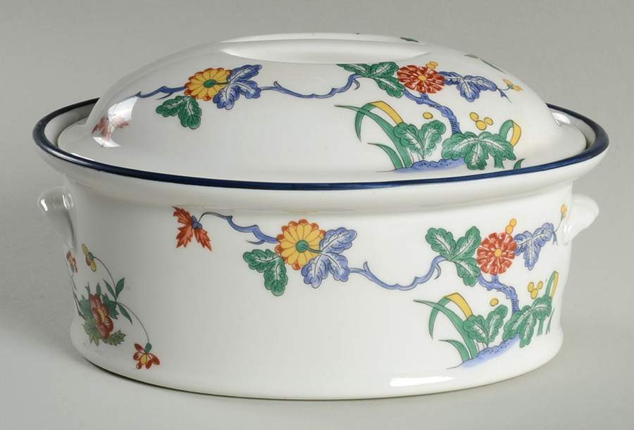 Chateau de Conde 20 Oz Small Oval Covered Casserole by Porcelaine De Paris-1