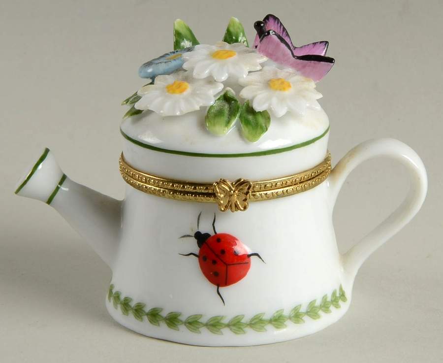 Botanic Garden Watering Can Hinged Box by Portmeirion-1