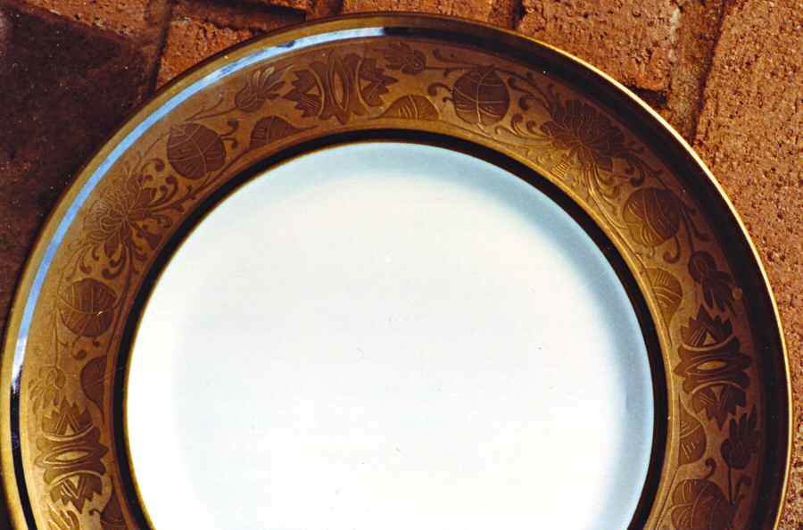 PL54 Dinner Plate by Porcelaine Limousine-1