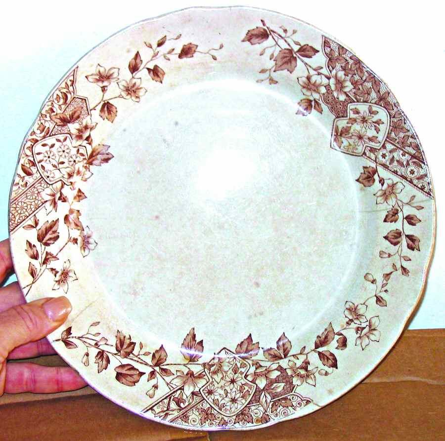 Chelsea (Scalloped) Dinner Plate by Powell, Bishop & Stonier-1