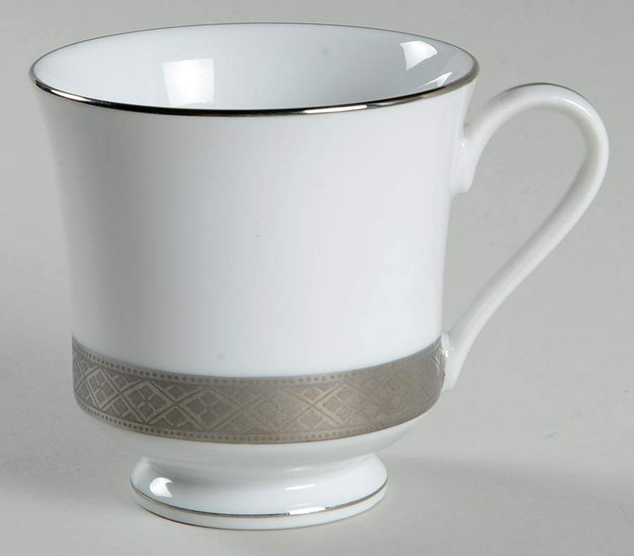 Reflections in Silver Footed Cup by Presidential Collection-1