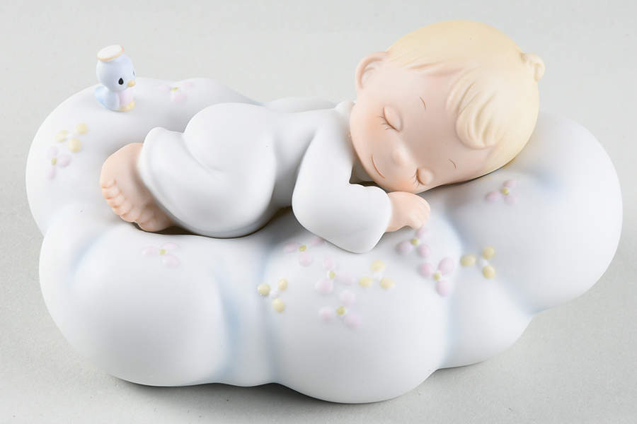 Safe in the Arms of Jesus Three-Petal Flower-Safe In The Arms Of J - Three Petal Flower Mark With Box by Precious Moments-1