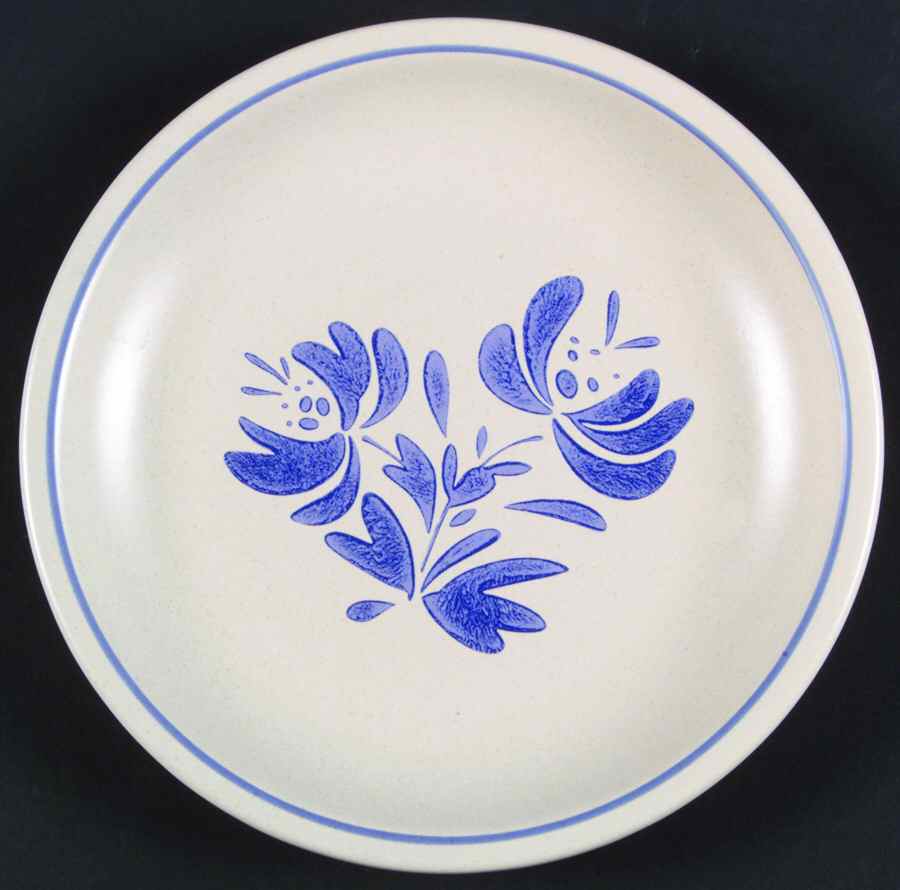 Yorktowne Luncheon Plate by Pfaltzgraff-1