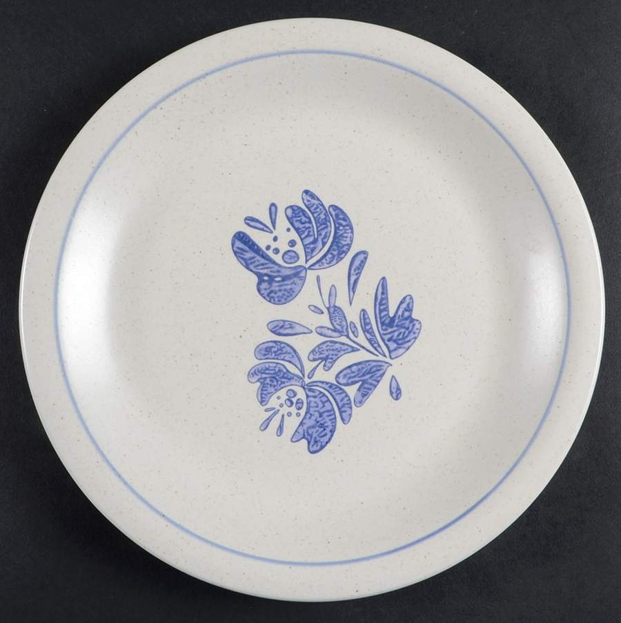 Yorktowne Dinner Plate with 200th Anniversary Backstamp by Pfaltzgraff-1