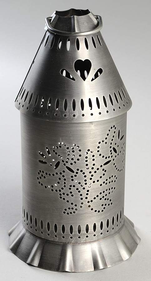 Yorktowne Hanging Metal Votive Lantern by Pfaltzgraff-1