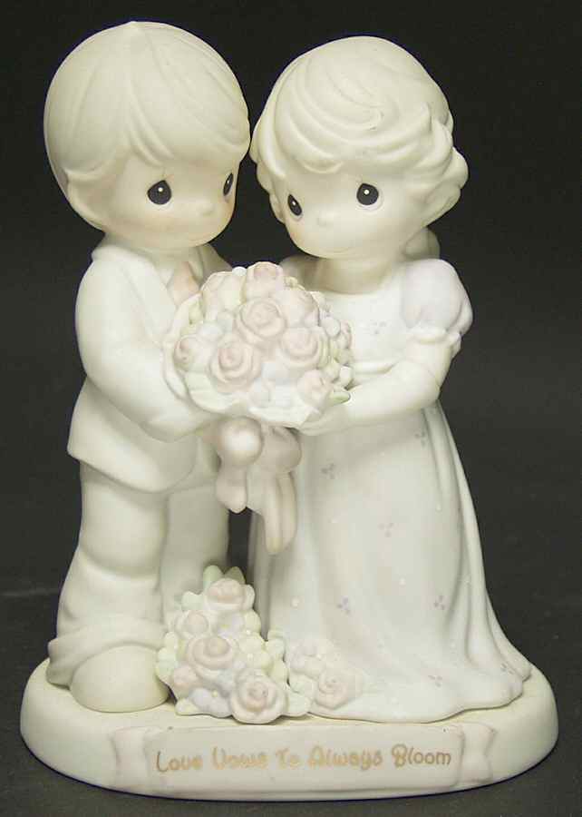Love Vows To Always Bloom Heart-Love Vows To Always Bloom - Heart Trademark With Box by Precious Moments-1