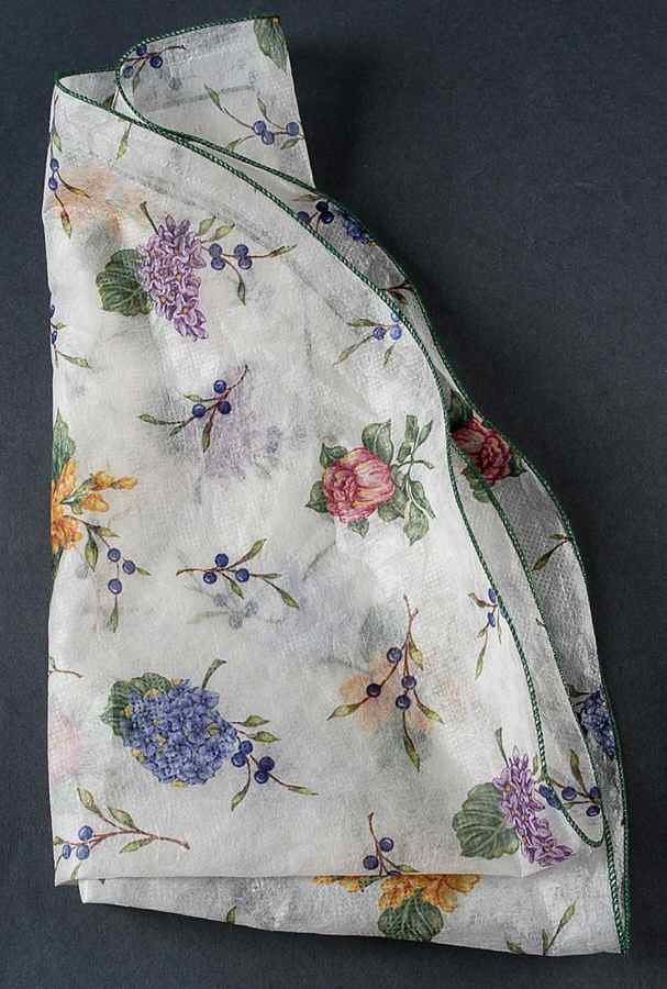 Vintage Garden 24" Round Decorative Accent Cloth by Princess House-1