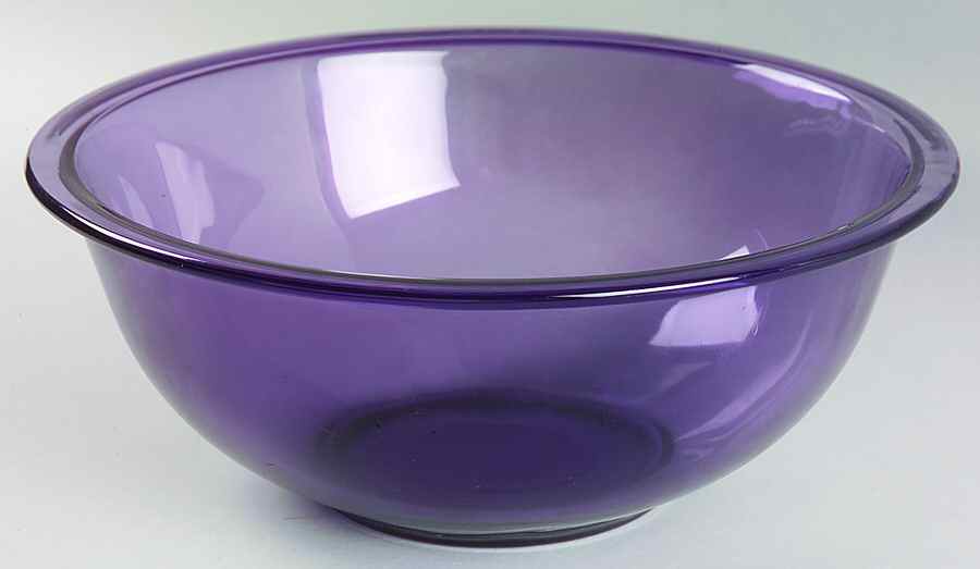 Originals Amethyst 9" Mixing Bowl by Pyrex-1