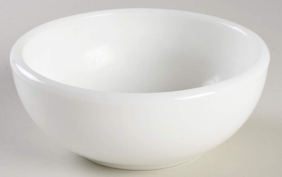 Opal (Milkglass) Coupe Cereal Bowl by Pyrex-1