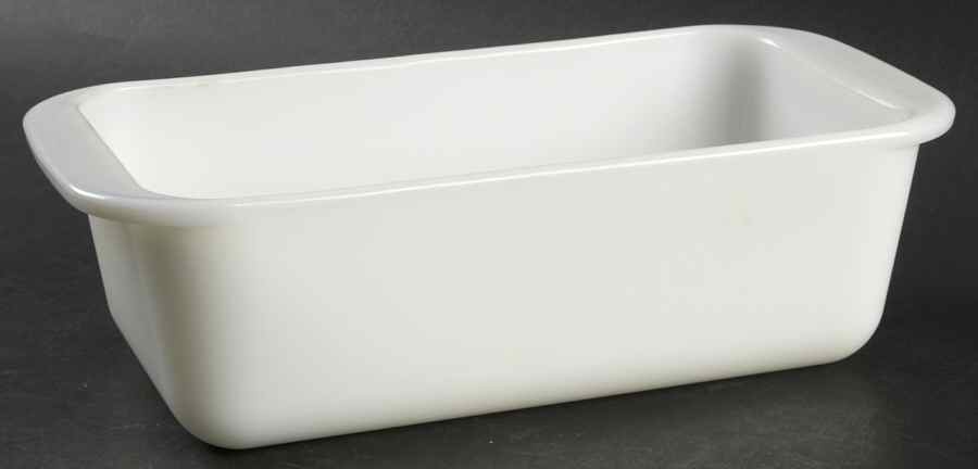 Opal (Milkglass) Loaf Pan by Pyrex-1