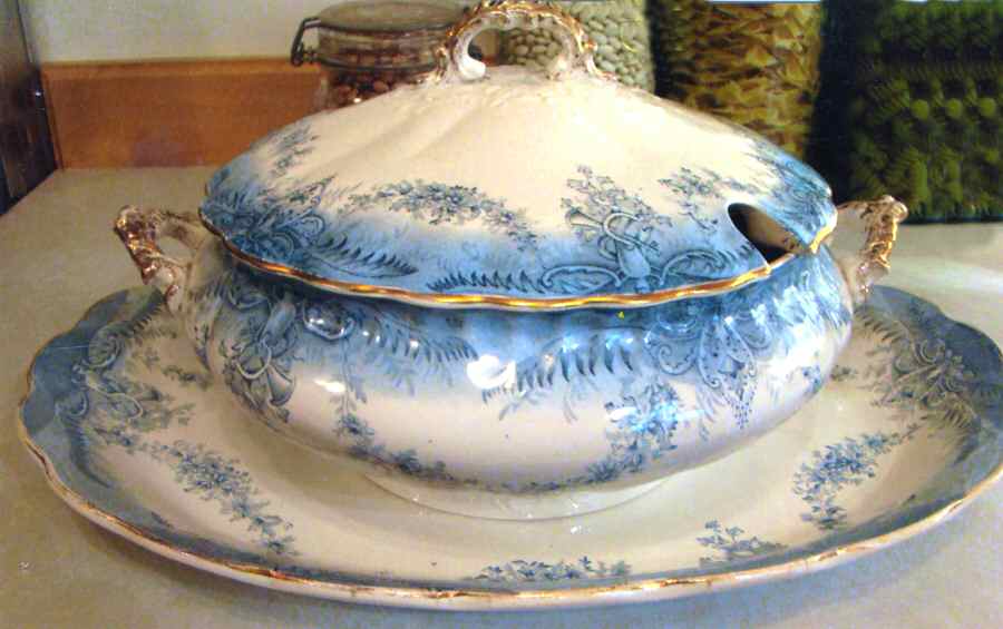 Aquilla Blue (Gold Trim) Tureen & Lid w/Underplate by Pitcairns-1