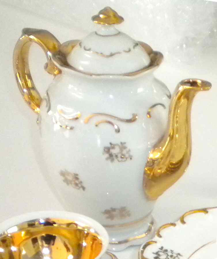 PRZ2 Coffee Pot & Lid by Porzellan-1