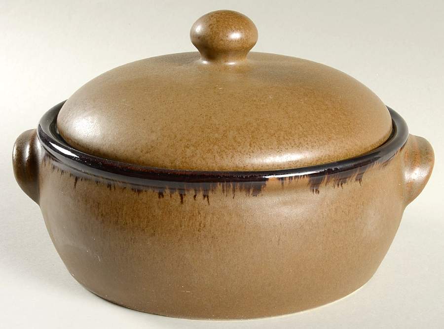 Molasses Round Covered Baker by Park Designs-1
